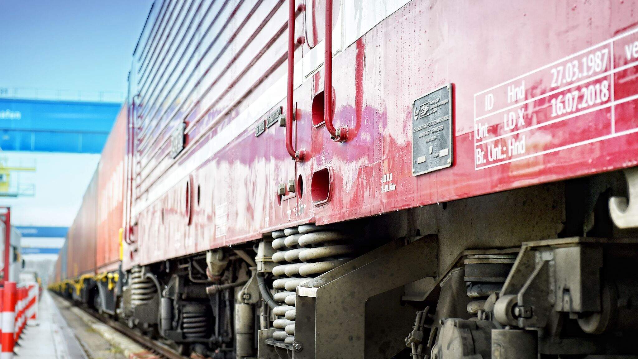 DACHSER’s first westbound block train arrived at Ludwigshafen from Suzhou in 31 days amidst the peak season.