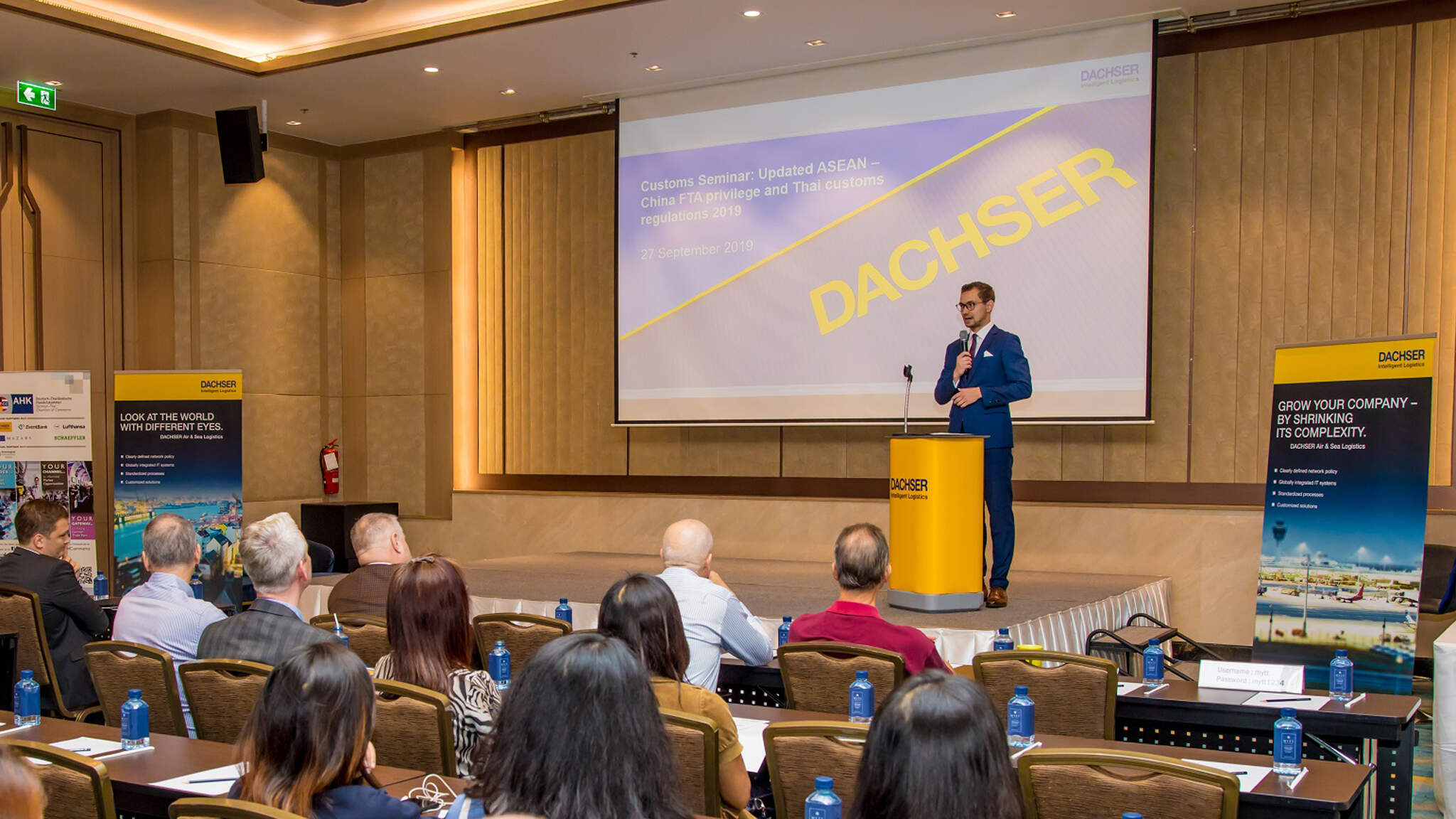 DACHSER Thailand hosted a customs clearance seminar focusing on the changes in customs clearance regulations brought by the upgraded ASEAN-China Free Trade Area. DACHSER Thailand hosted a customs clearance seminar focusing on the changes in customs clearance regulations brought by the upgraded ASEAN-China Free Trade Area.